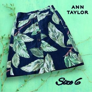 Ann Taylor women’s Linen Blend Tropical Button Front Skirt Size 6 Navy Green
